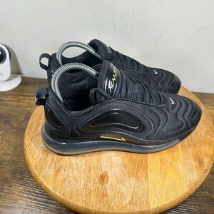 Nike Air Max 270 Black Metallic Gold Shoes Sneakers Women's Size 8.5 CT2548-001